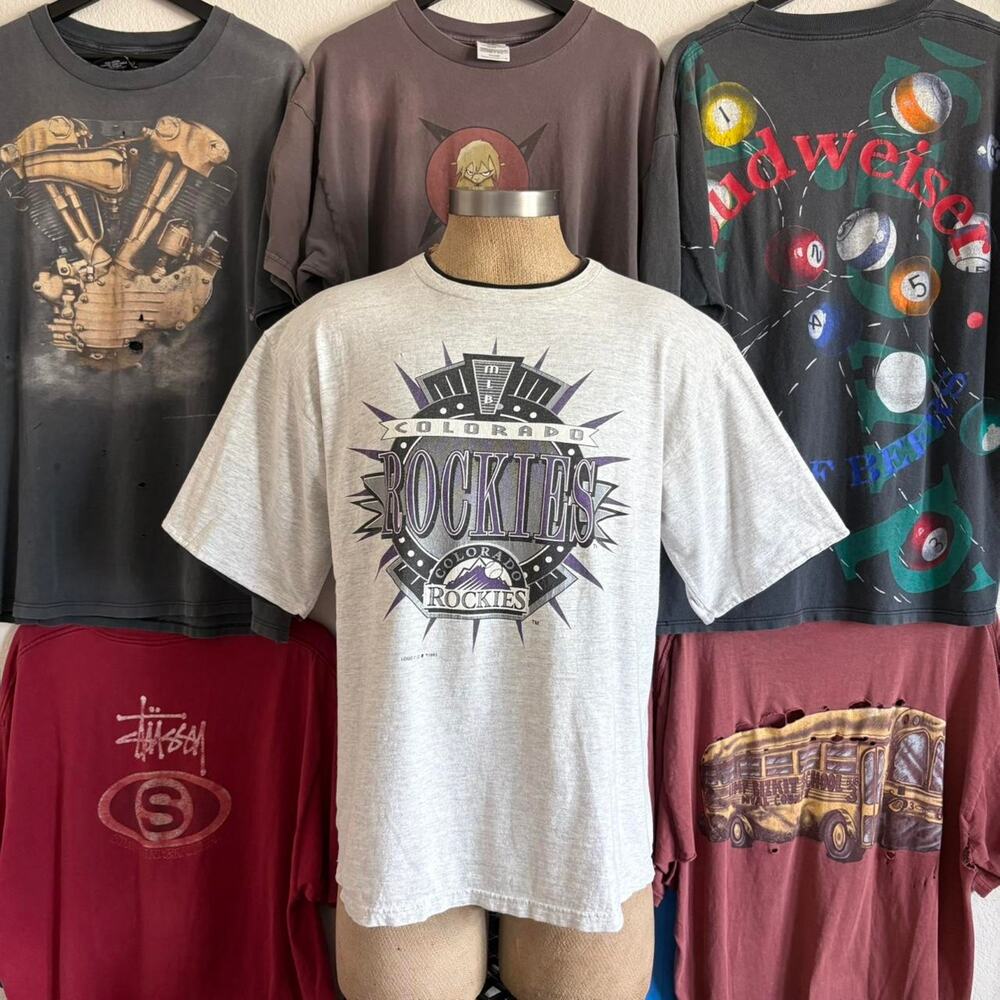 Vintage 1990s colorado rockies t shirt